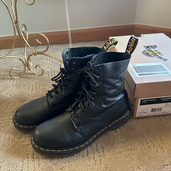 Doc Martens 1460 WOMEN'S PASCAL VIRGINIA LEATHER BOOTS size 9 - Picture 8 of 11